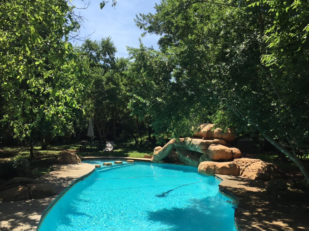 Iris Retreat & Island Day Spa Hartbeespoort Luaran gambar